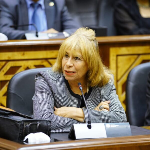 3251C1CC 78DD 45B4 B0A1 7D810D5CE44E 600x600