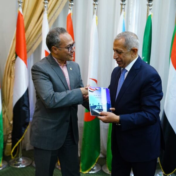 4A40B854 8FC0 4F83 AF44 0C6B9CBB0030 600x600