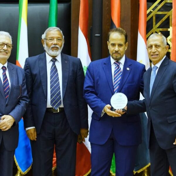 A07DB7A0 19C6 424A B0A0 F339D925AE37 600x600