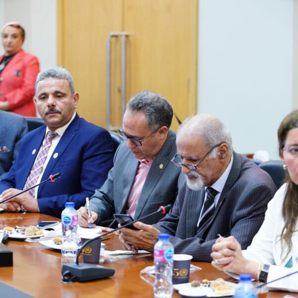 C737DFA0 C7ED 419D B12F 19D3D6CF0F19 600x600