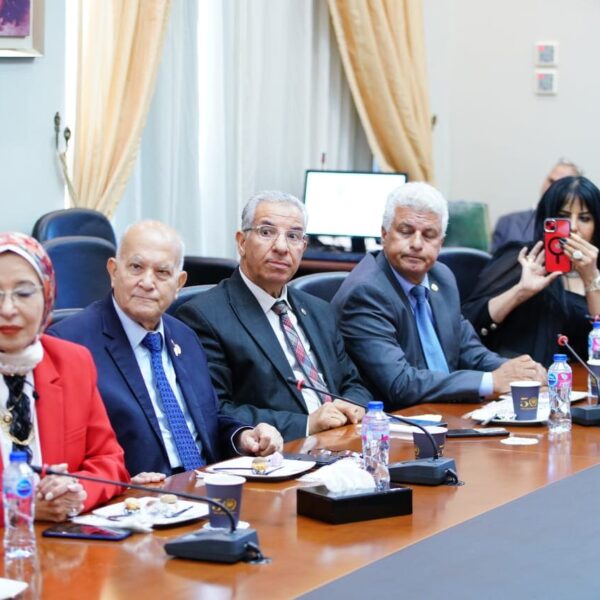 D269B041 D176 43B5 9DF4 19089797AAA2 600x600