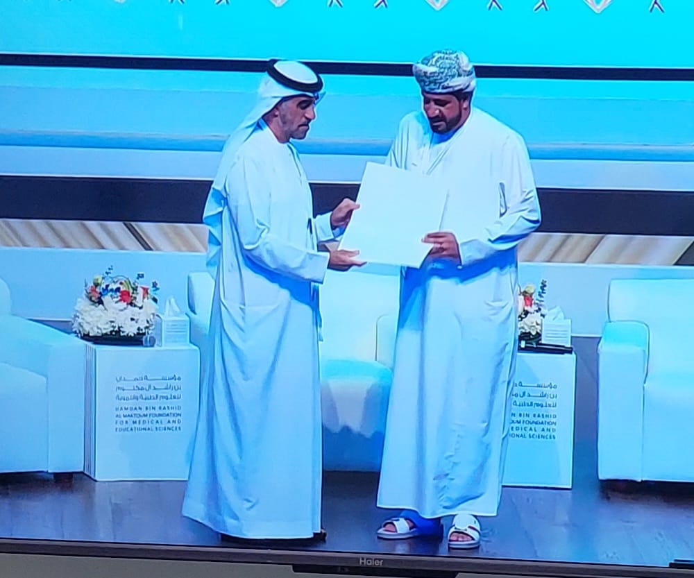 ابارك لاخينا العضو المؤسس للمجلس العربي للابداع والابتكار الاستاذ احمد البوسعيدي من سلطنة عمان الشقيقة 